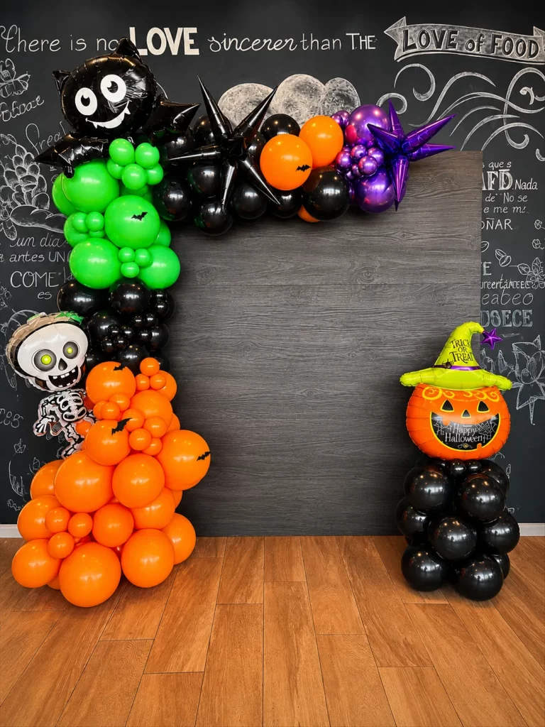 Decoración de Halloween en Don Pan Westchester